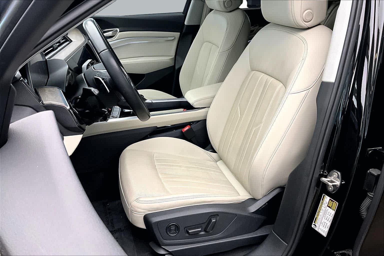 Used 2024 Audi Q8 e-tron Premium Plus AWD/4WD image 7