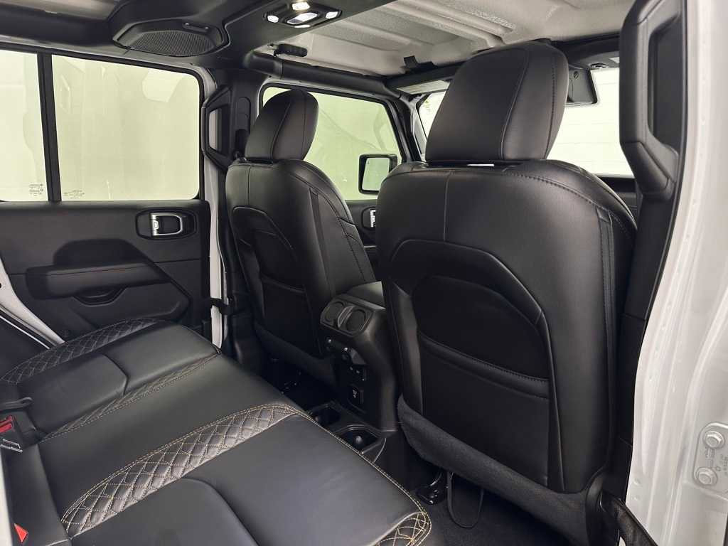 Used 2021 Jeep Wrangler Unlimited Sahara image 20