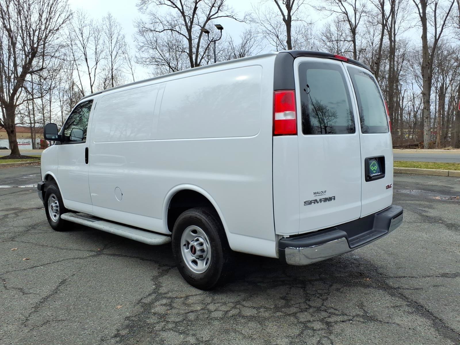 Certified 2024 GMC Savana 2500 w/ Driver Convenience Package RWD image 5