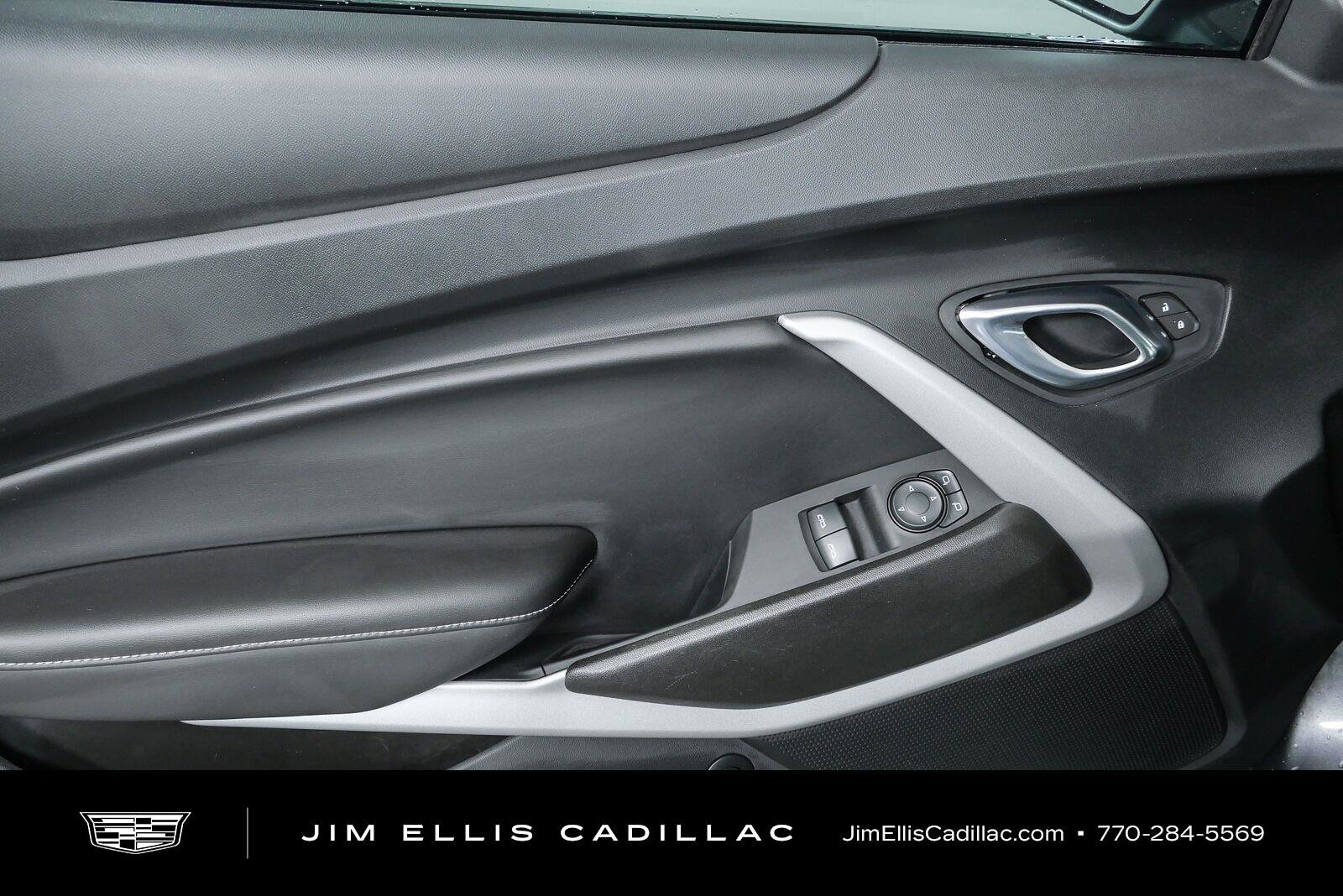 Used 2021 Chevrolet Camaro LT RWD image 6
