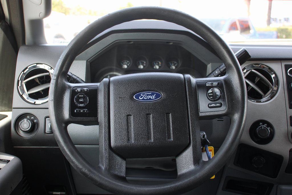 Used 2015 Ford F550 4x4 Crew Cab Super Duty image 20