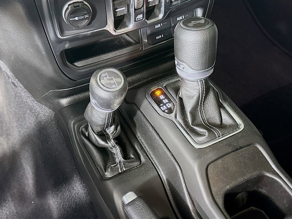 Used 2021 Jeep Wrangler Unlimited Sahara w/ Uconnect 4C Nav & Sound Group image 18