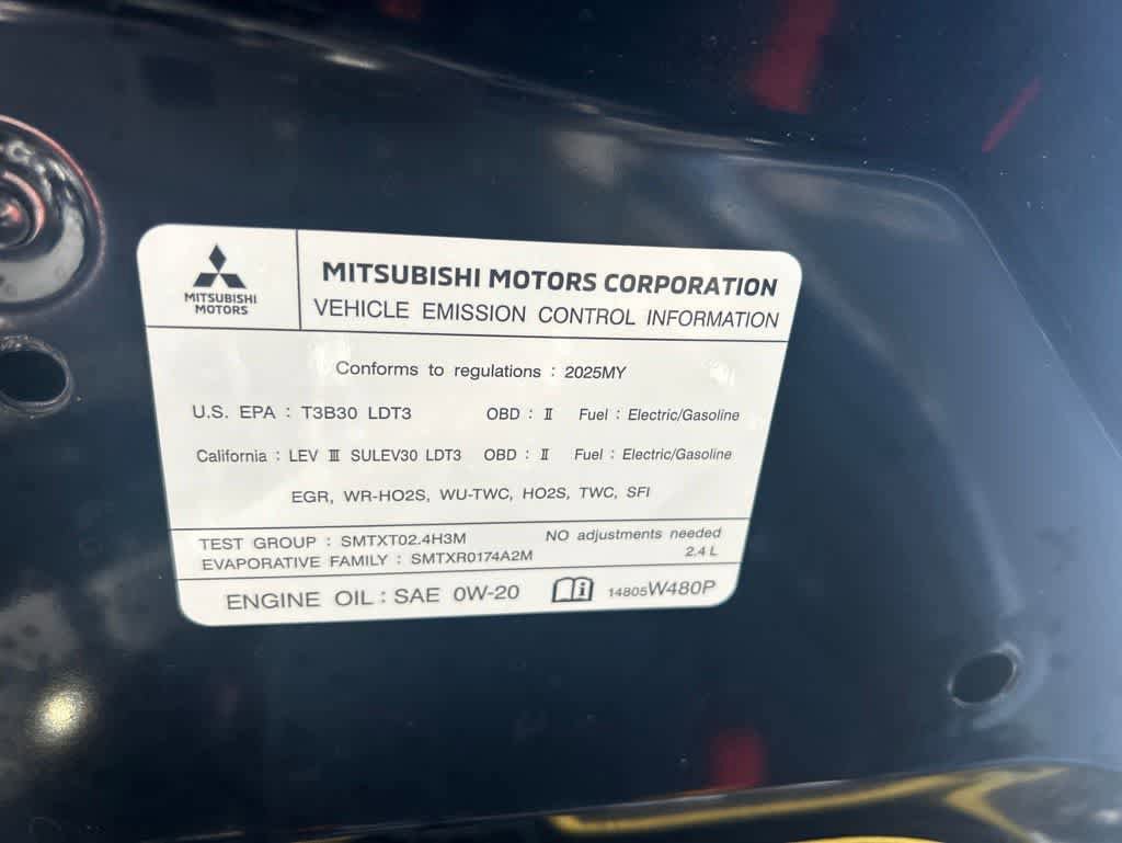Used 2025 Mitsubishi Outlander ES AWD/4WD image 8