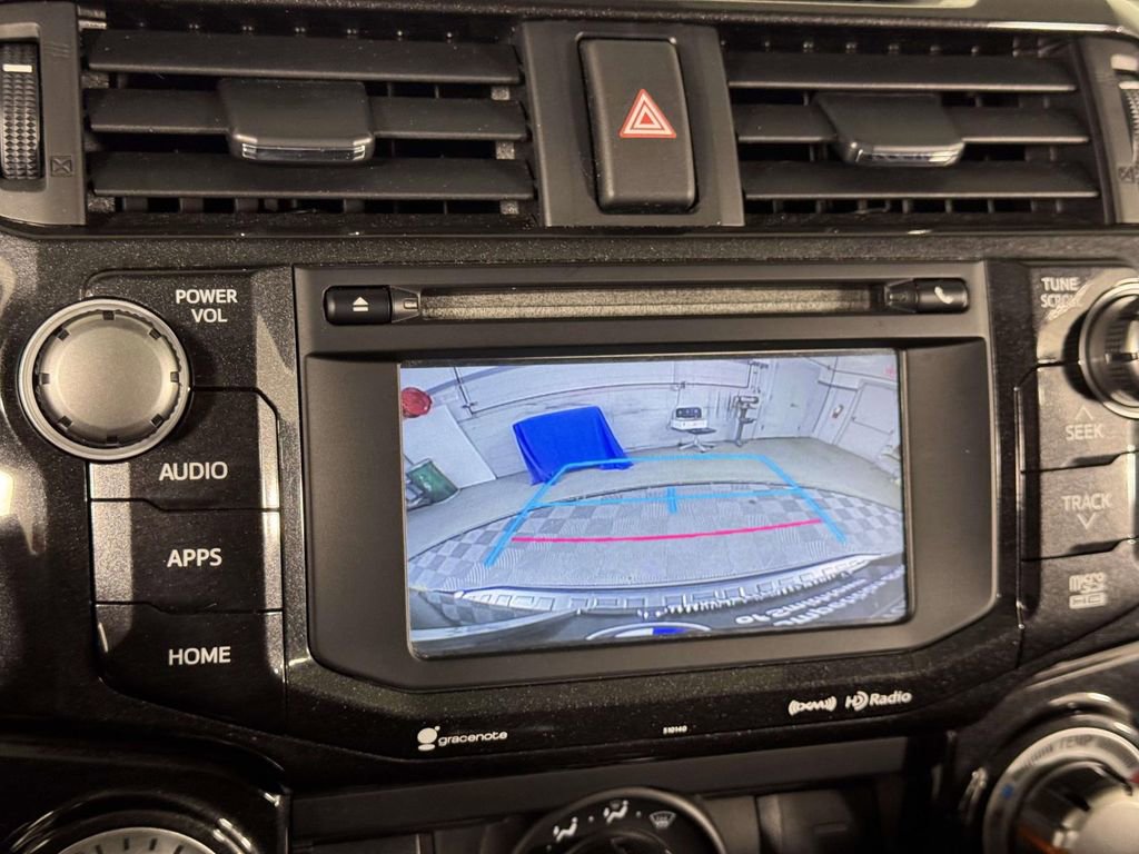 Used 2018 Toyota 4Runner TRD Off-Road Premium AWD/4WD image 26