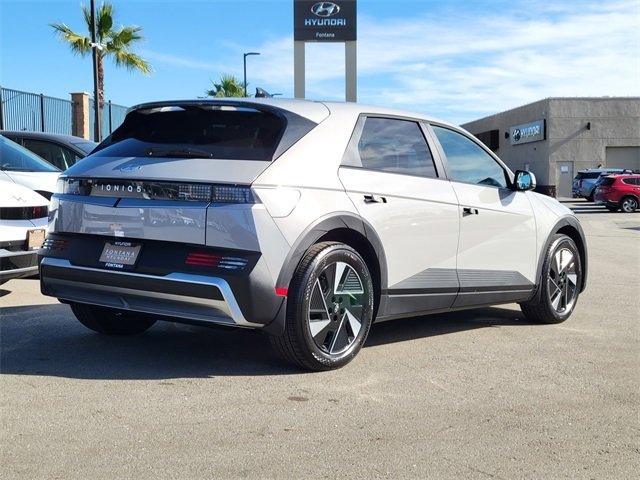 New 2026 Hyundai Ioniq 5 SE image 2