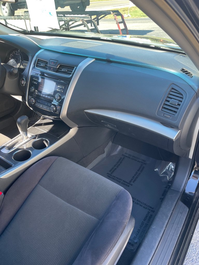 Used 2013 Nissan Altima 2.5 SV FWD image 21