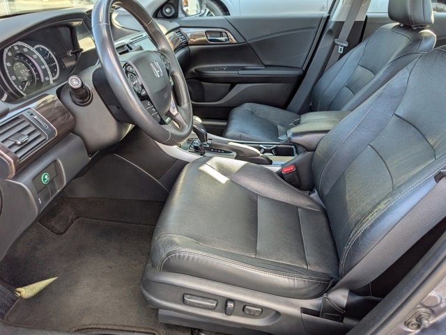 Used 2017 Honda Accord EX-L image 27