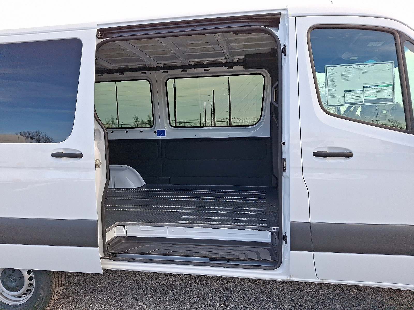 New 2025 Mercedes-Benz Sprinter 2500 image 9