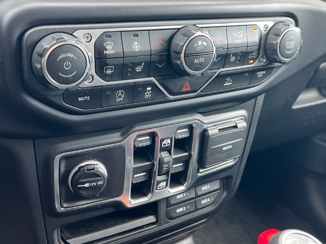 Used 2021 Jeep Wrangler Unlimited Sport AWD/4WD image 28