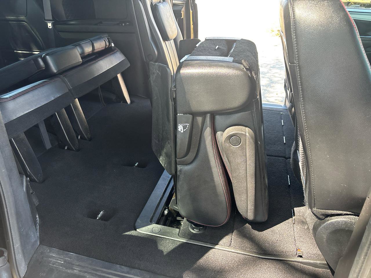 Used 2019 Dodge Grand Caravan GT image 29