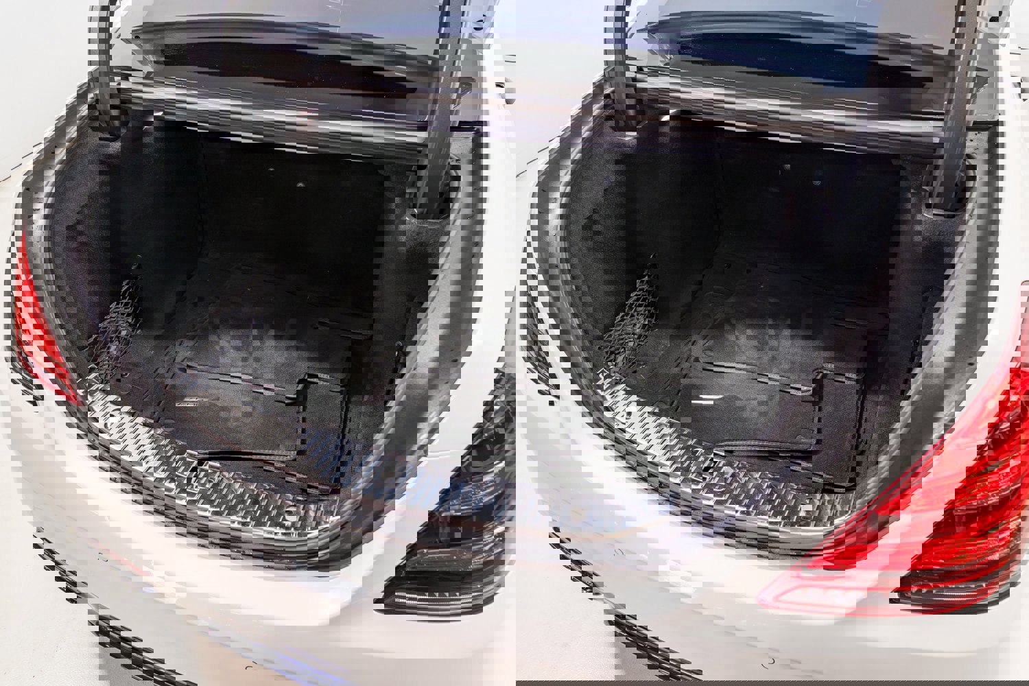 Used 2020 Mercedes-Benz S 63 AMG 4MATIC Sedan image 36