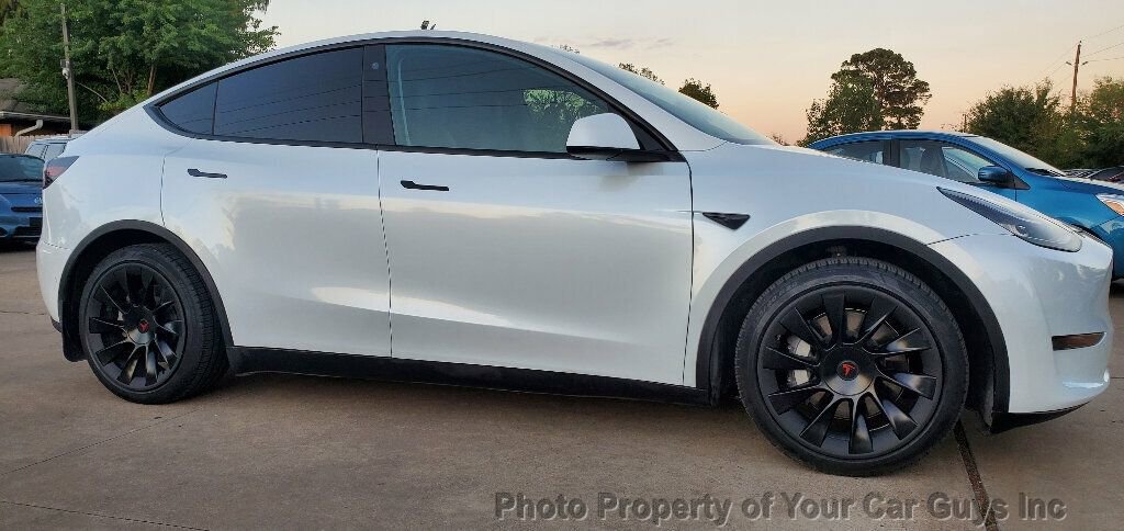 Used 2021 Tesla Model Y Long Range image 10