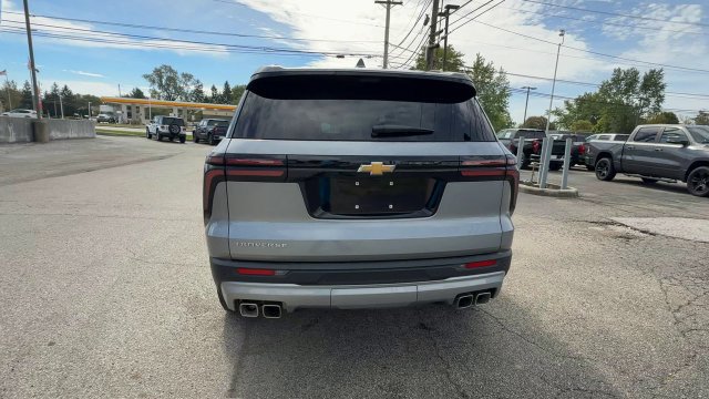 Used 2026 Chevrolet Traverse LT w/ Driver Confidence Package FWD image 7