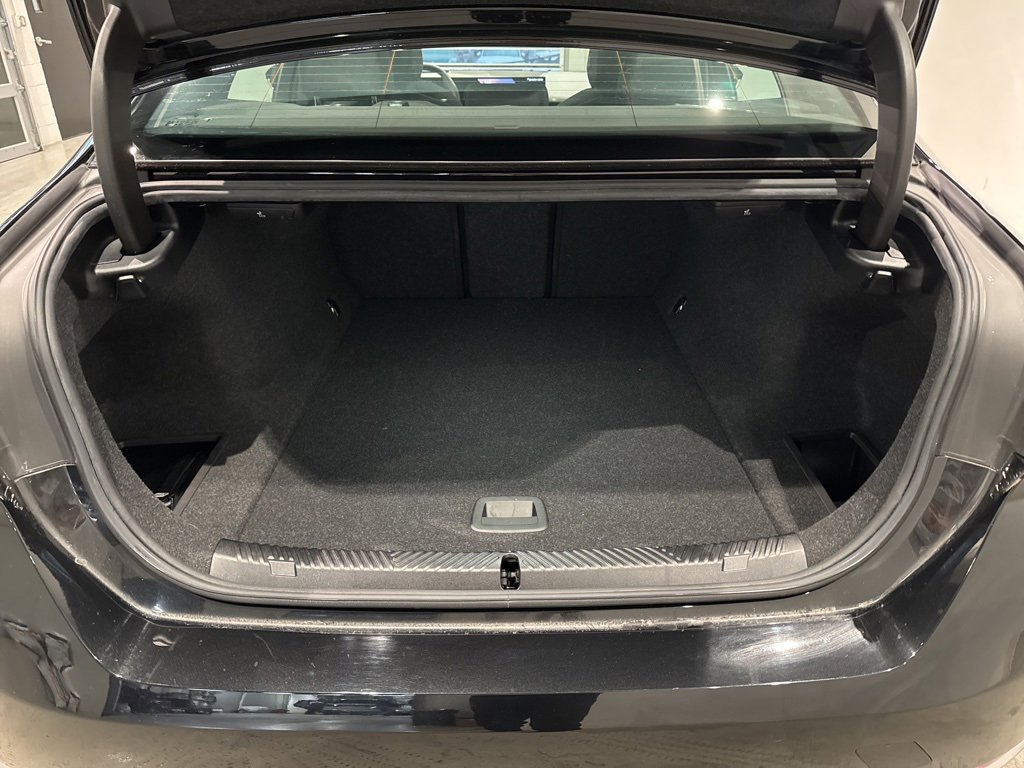 Used 2024 BMW i5 eDrive40i w/ Premium Package image 47