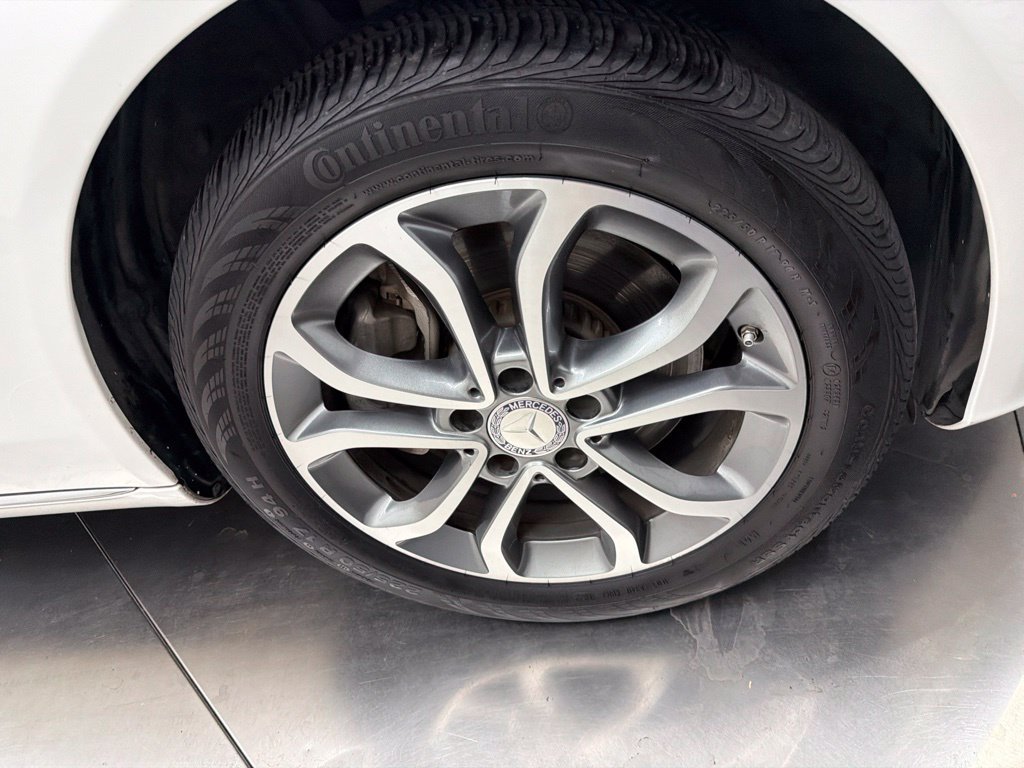 Used 2015 Mercedes-Benz C 300 4MATIC Sedan image 8