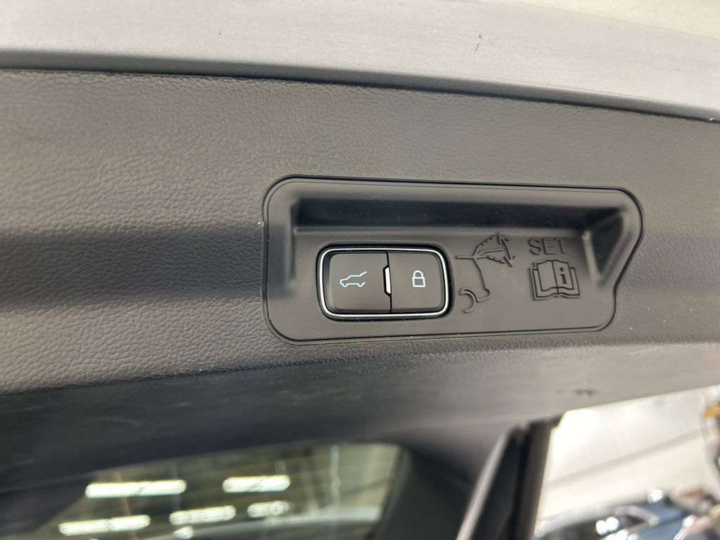 Used 2023 Ford Explorer XLT w/ Equipment Group 202A image 30