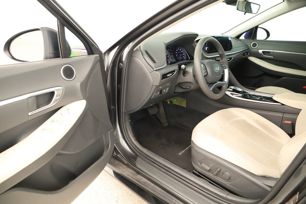 Used 2023 Hyundai Sonata SEL FWD image 12