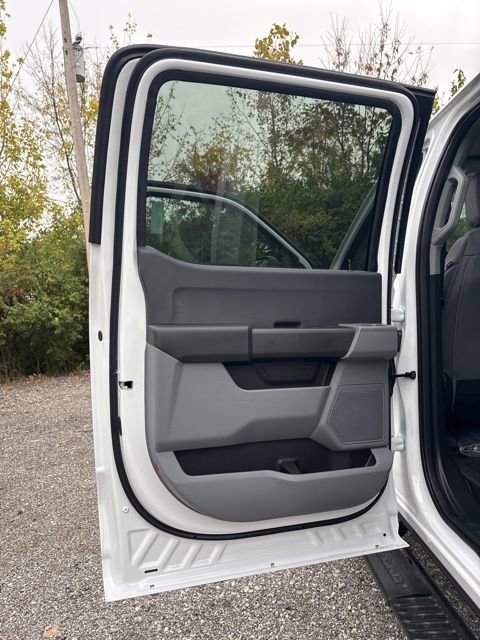 Used 2026 Ford F450 XL w/ XL Chrome Package image 32