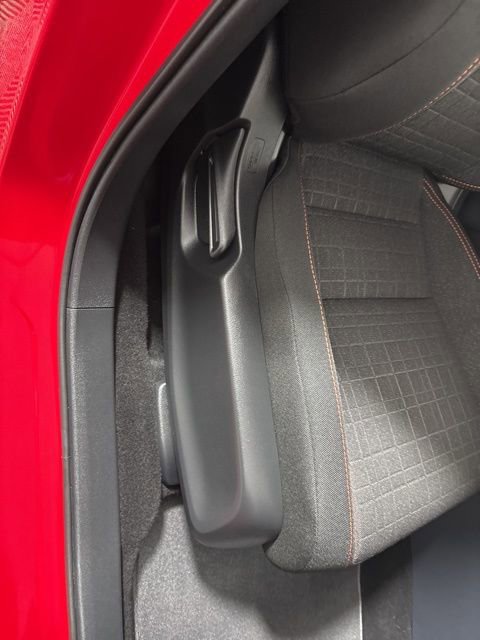 Used 2025 Honda HR-V Sport image 29