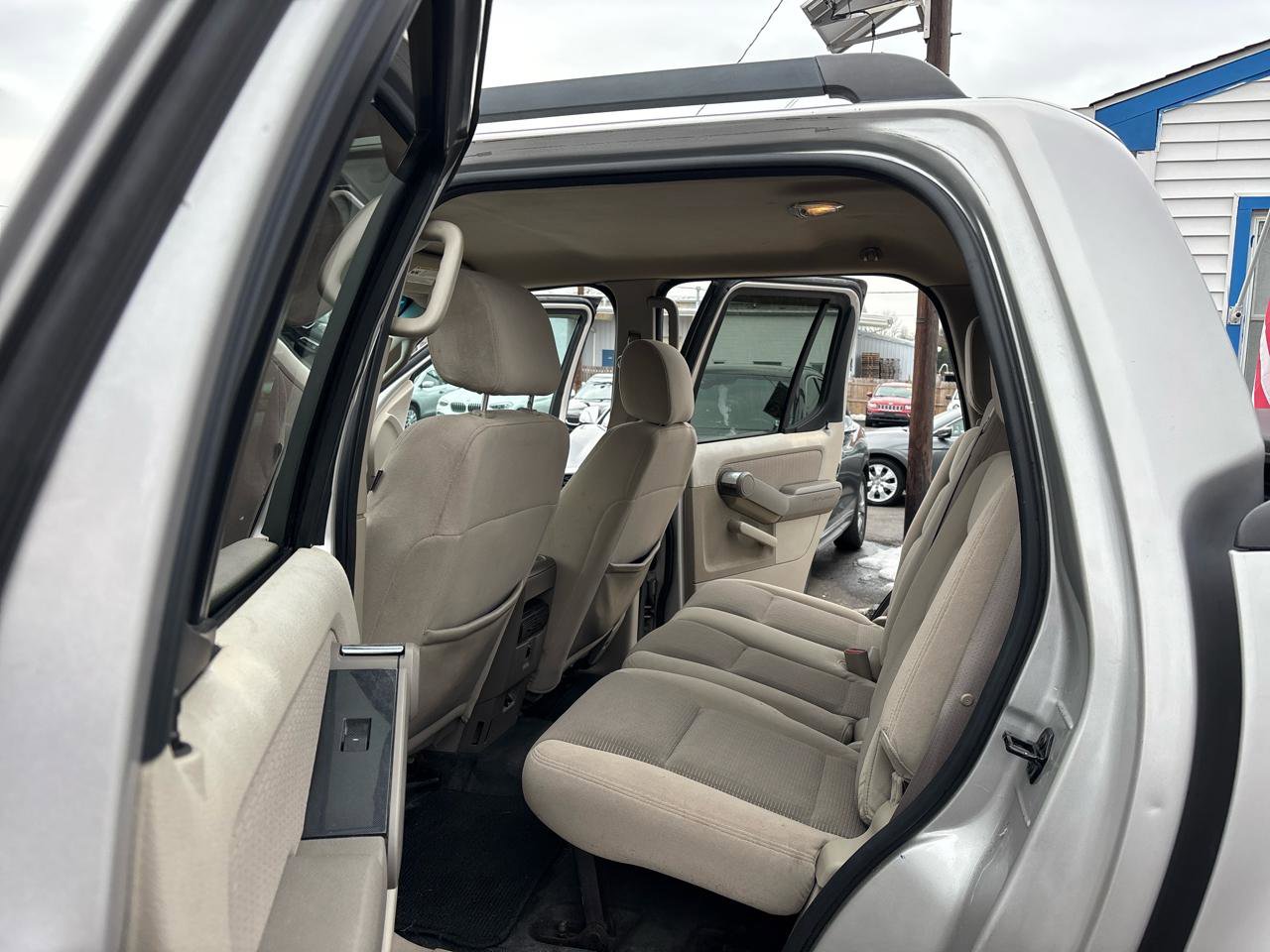 Used 2007 Ford Explorer Sport Trac XLT image 17