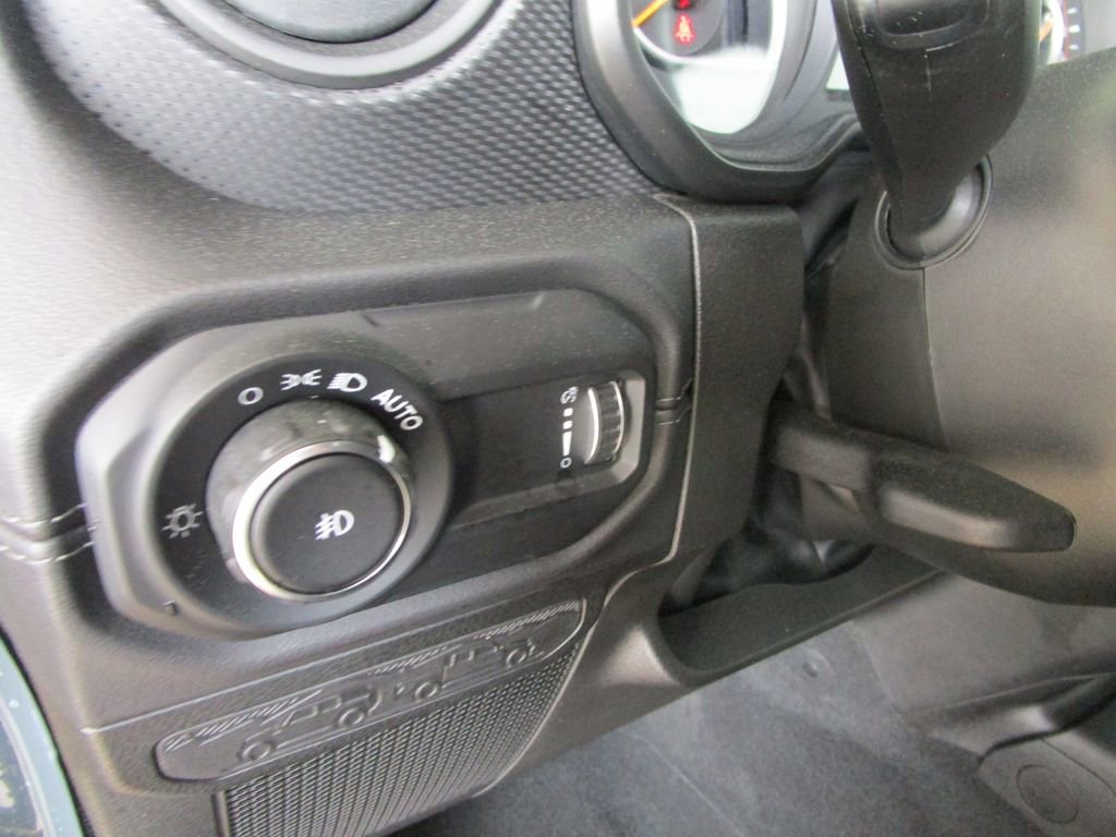 Used 2024 Jeep Wrangler Unlimited Rubicon image 32