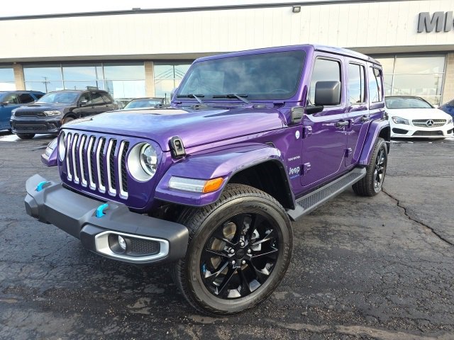 Used 2023 Jeep Wrangler Unlimited Sahara w/ Cold Weather Group image 2
