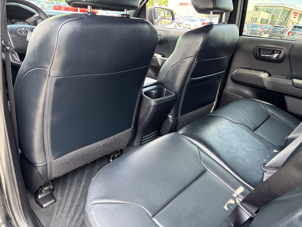 Used 2021 Toyota Tacoma TRD Sport w/ TRD Premium Sport Package AWD/4WD image 50
