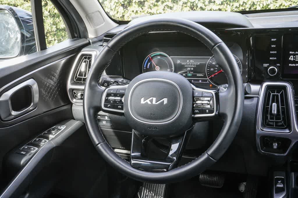 Used 2023 Kia Sorento EX FWD image 12