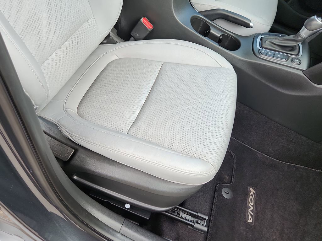 Used 2021 Hyundai Kona Ultimate image 16