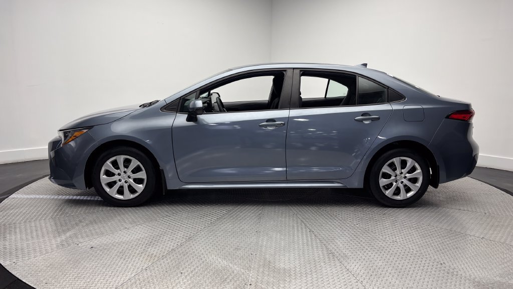 Used 2024 Toyota Corolla LE FWD image 4