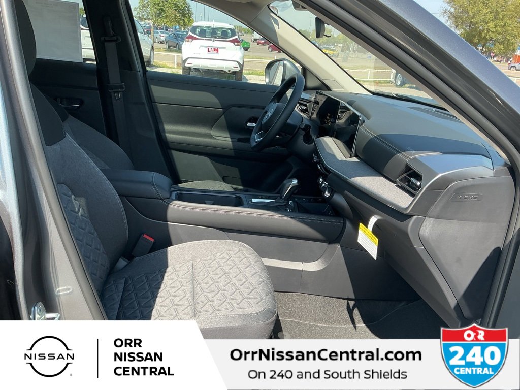 New 2025 Nissan Kicks SV w/ SV Premium Package image 11
