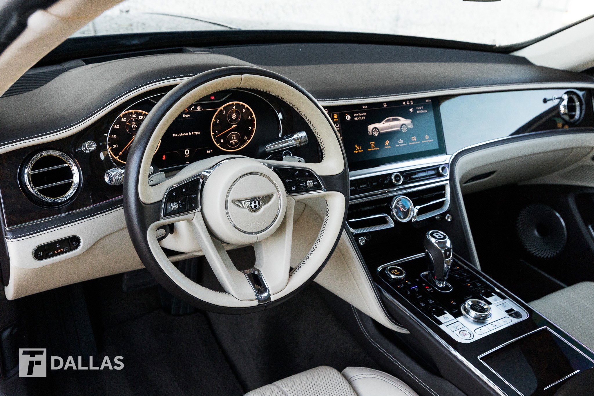 Used 2020 Bentley Flying Spur W12 image 26