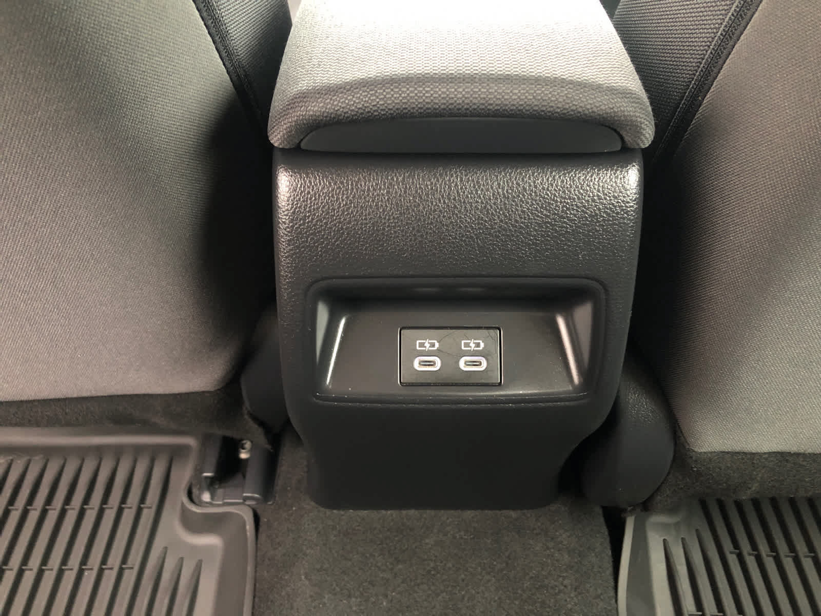 Used 2025 Toyota Corolla LE FWD image 18