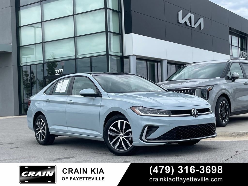 Used 2025 Volkswagen Jetta SE