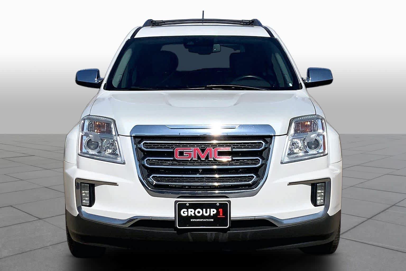 Used 2016 GMC Terrain SLT w/ Open Road Package AWD/4WD image 3