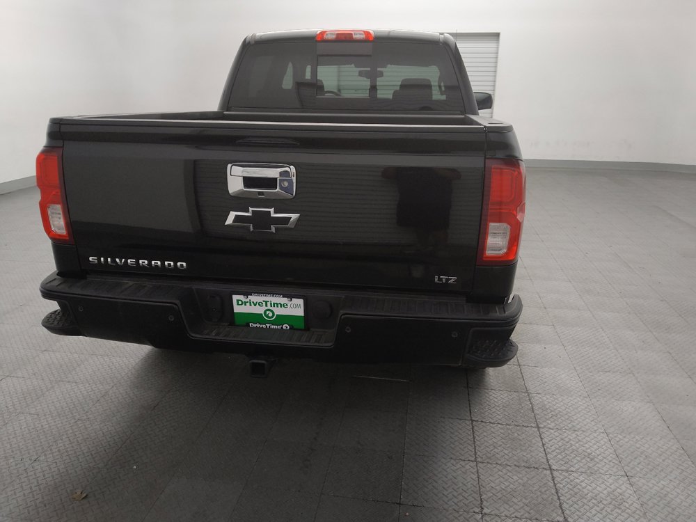 Used 2018 Chevrolet Silverado 1500 LTZ Z71 w/ Midnight Edition AWD/4WD image 7