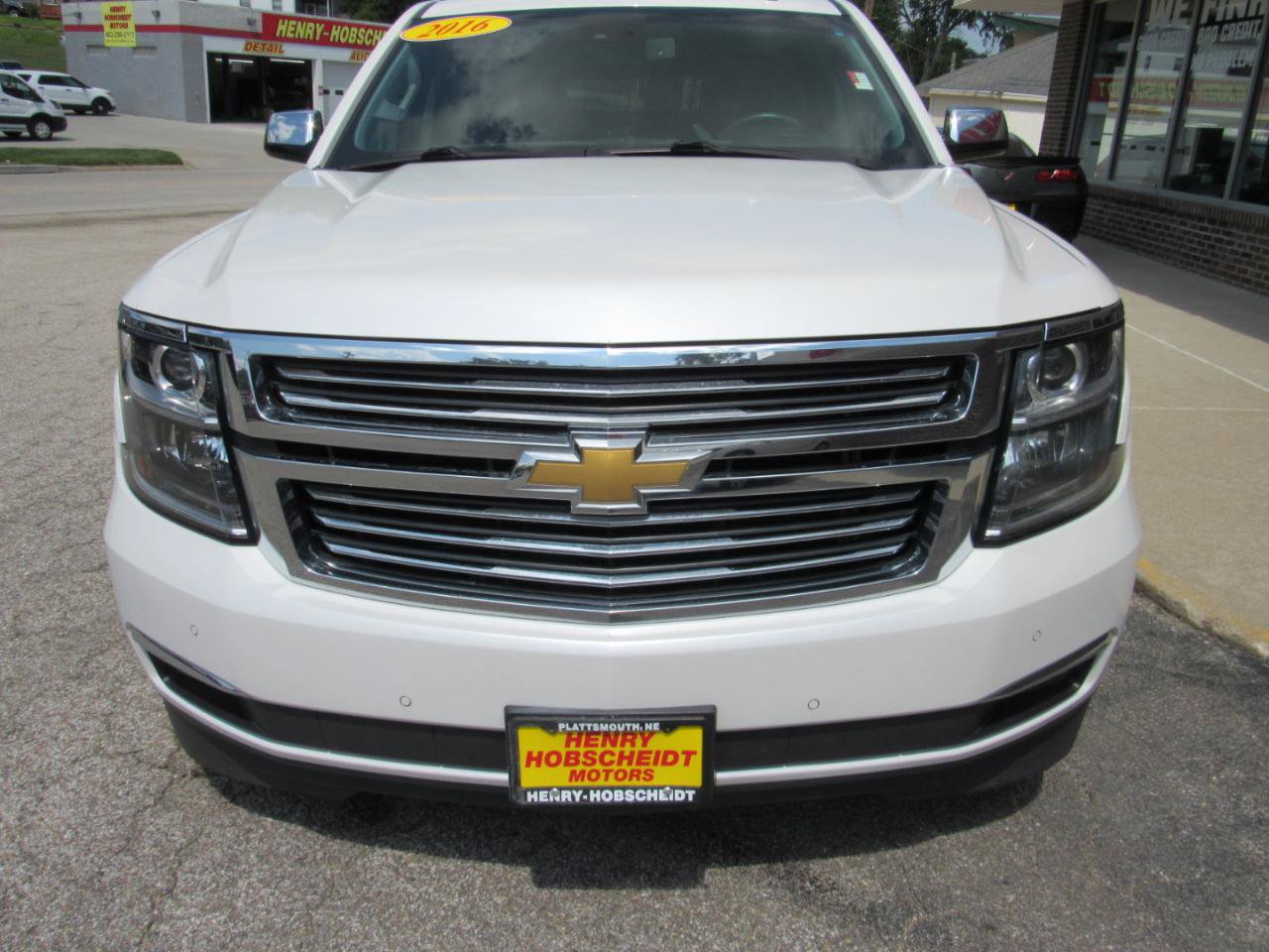 Used 2016 Chevrolet Suburban LTZ AWD/4WD image 2