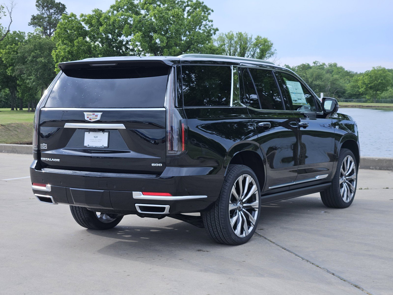 New 2026 Cadillac Escalade Luxury w/ Touring Package AWD/4WD image 3