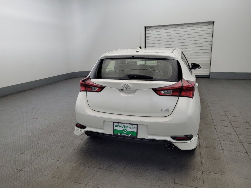 Used 2017 Toyota Corolla iM image 7