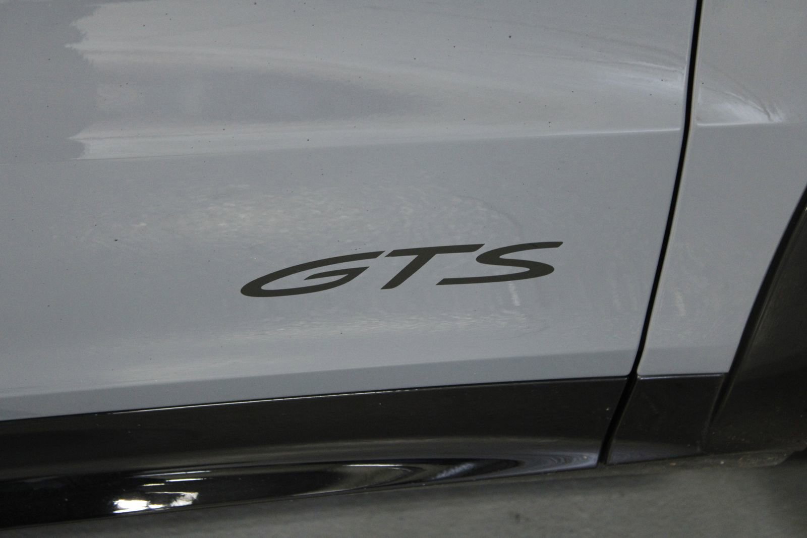 Certified 2025 Porsche Cayenne GTS AWD/4WD image 45