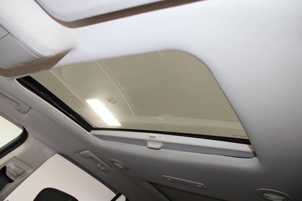 Used 2021 GMC Acadia Denali w/ Denali Technology Package FWD image 57