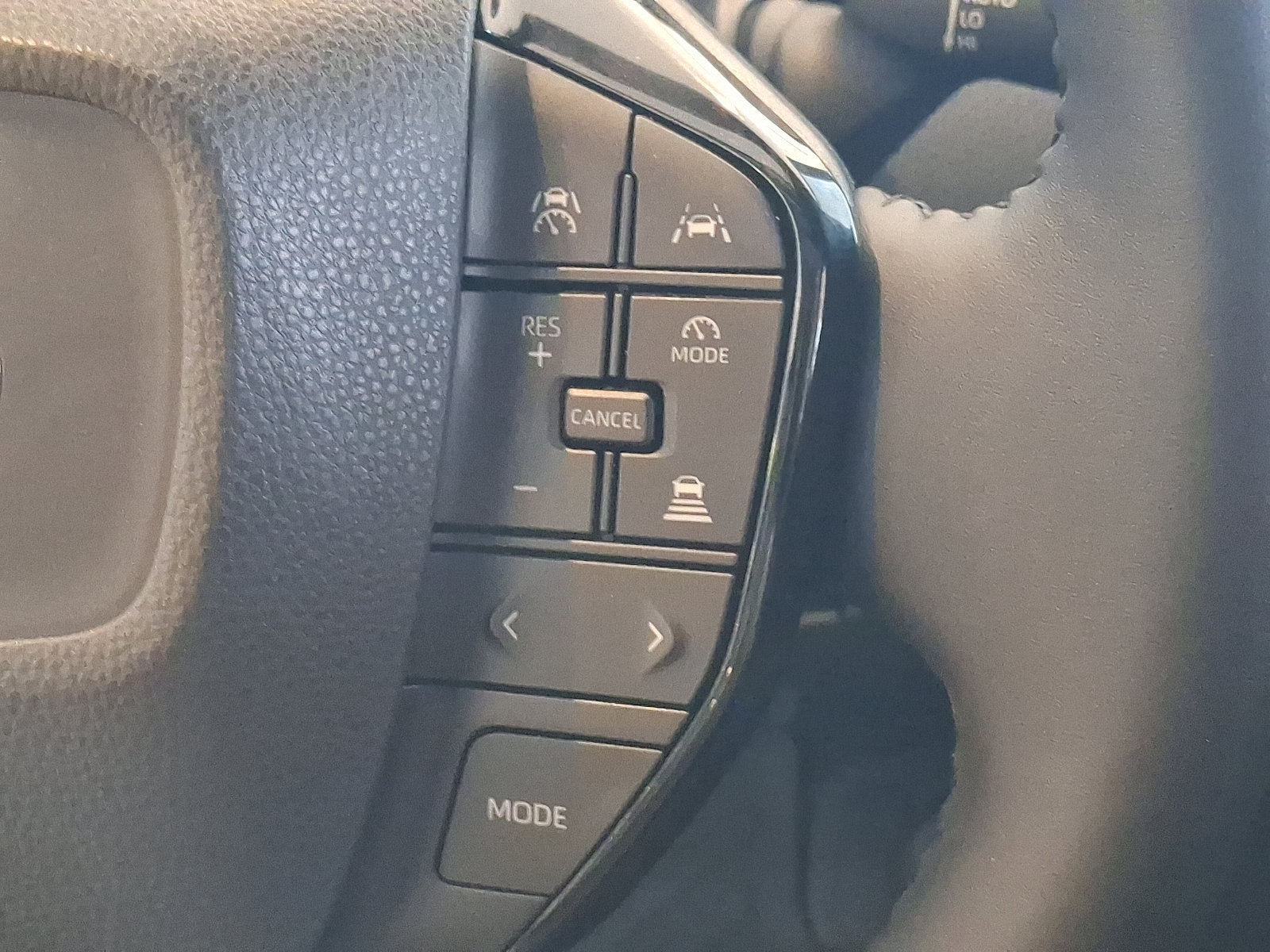 Certified 2026 Toyota Prius XLE AWD/4WD image 22