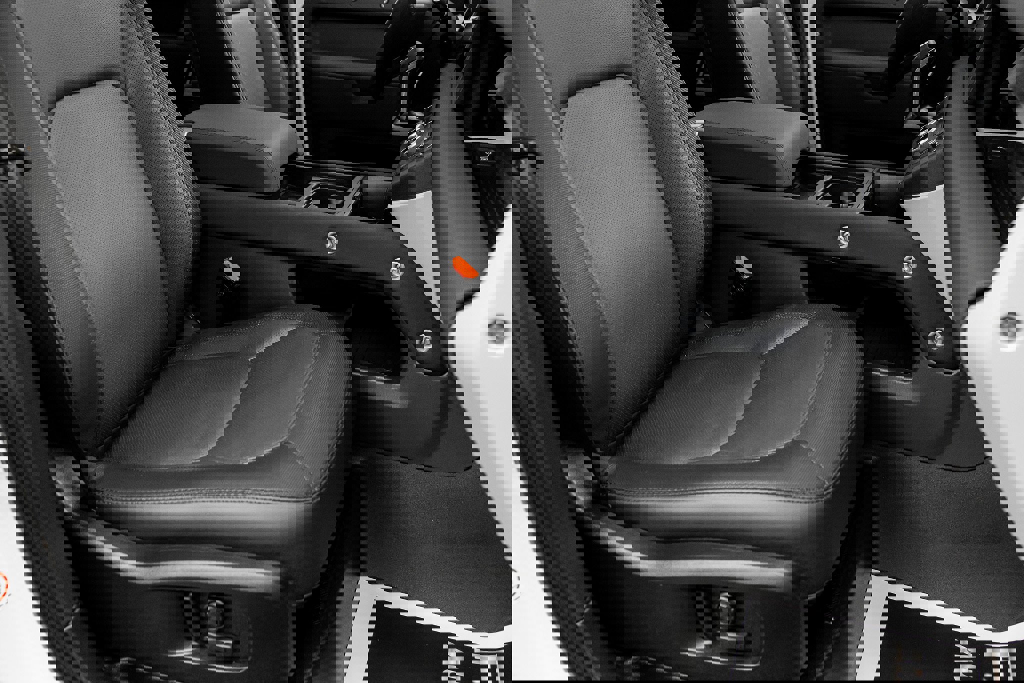 Used 2023 Land Rover Defender 110 X-Dynamic SE AWD/4WD image 29