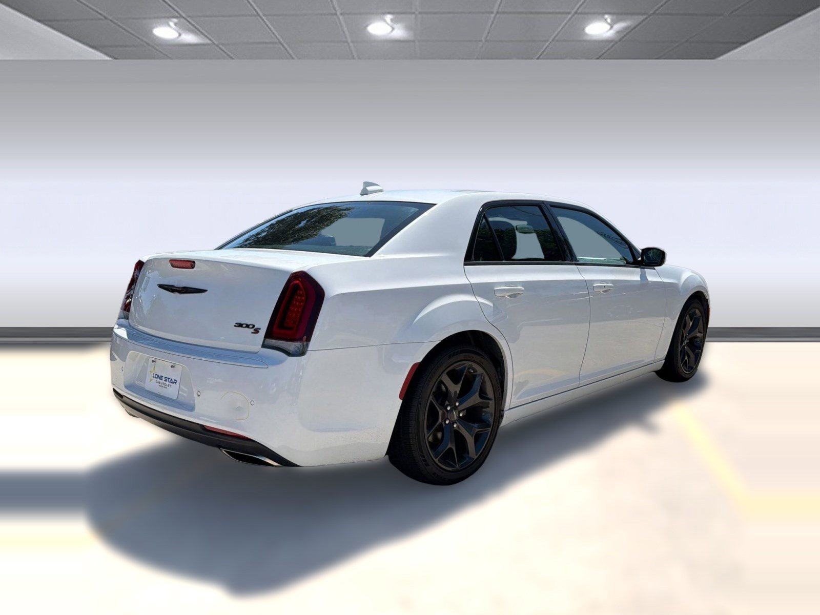 Used 2023 Chrysler 300 S RWD image 8