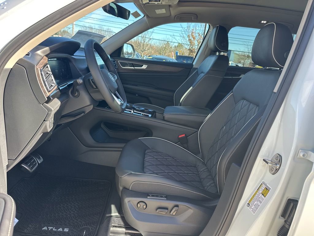 New 2026 Volkswagen Atlas SEL Premium R-Line image 9