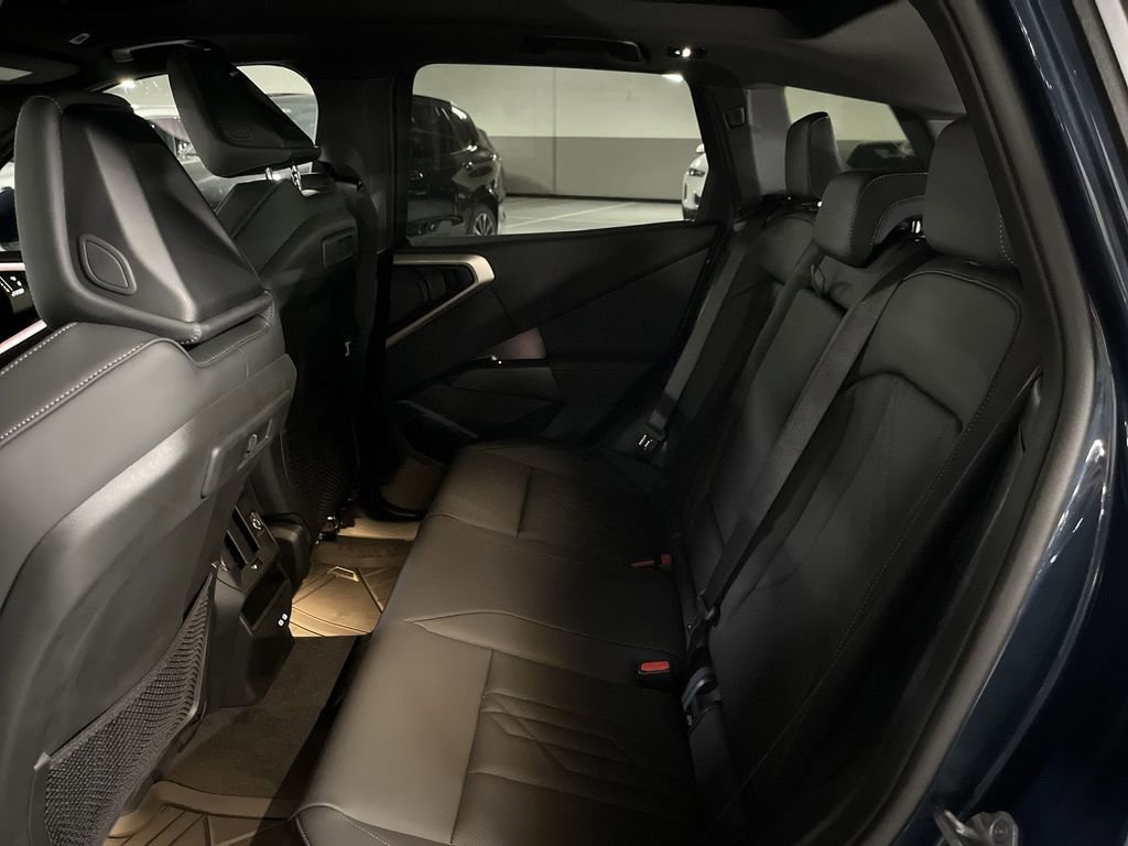 New 2025 BMW X3 xDrive30i w/ Convenience Package image 23