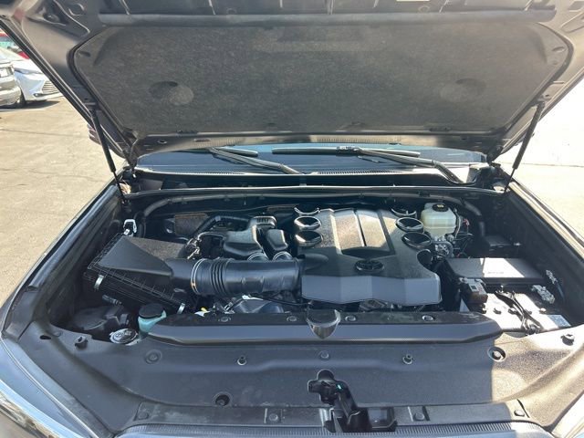 Used 2022 Toyota 4Runner Limited image 13