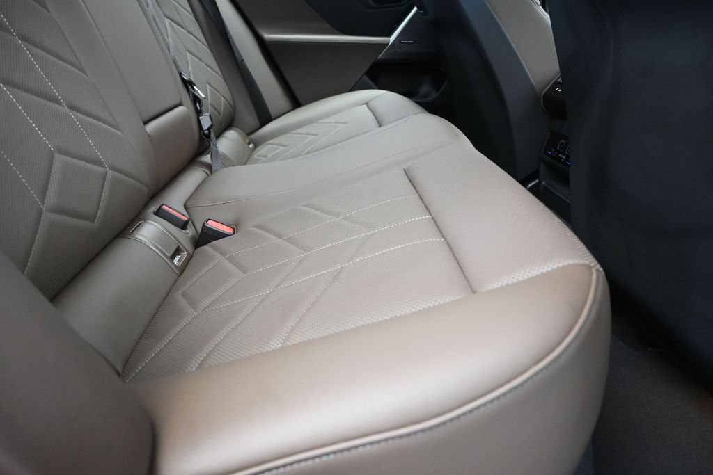 Certified 2026 BMW 530i RWD image 22