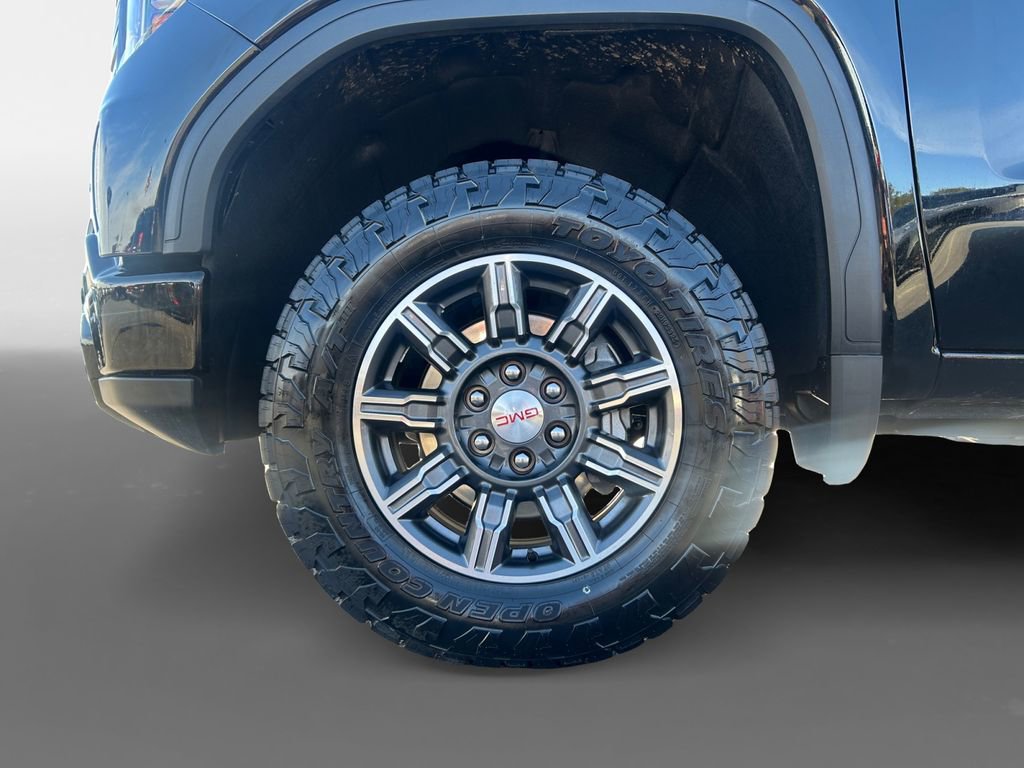 Used 2024 GMC Sierra 1500 AT4 w/ Technology Package image 15