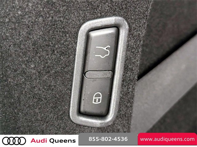 Used 2019 Maserati Levante GTS image 11